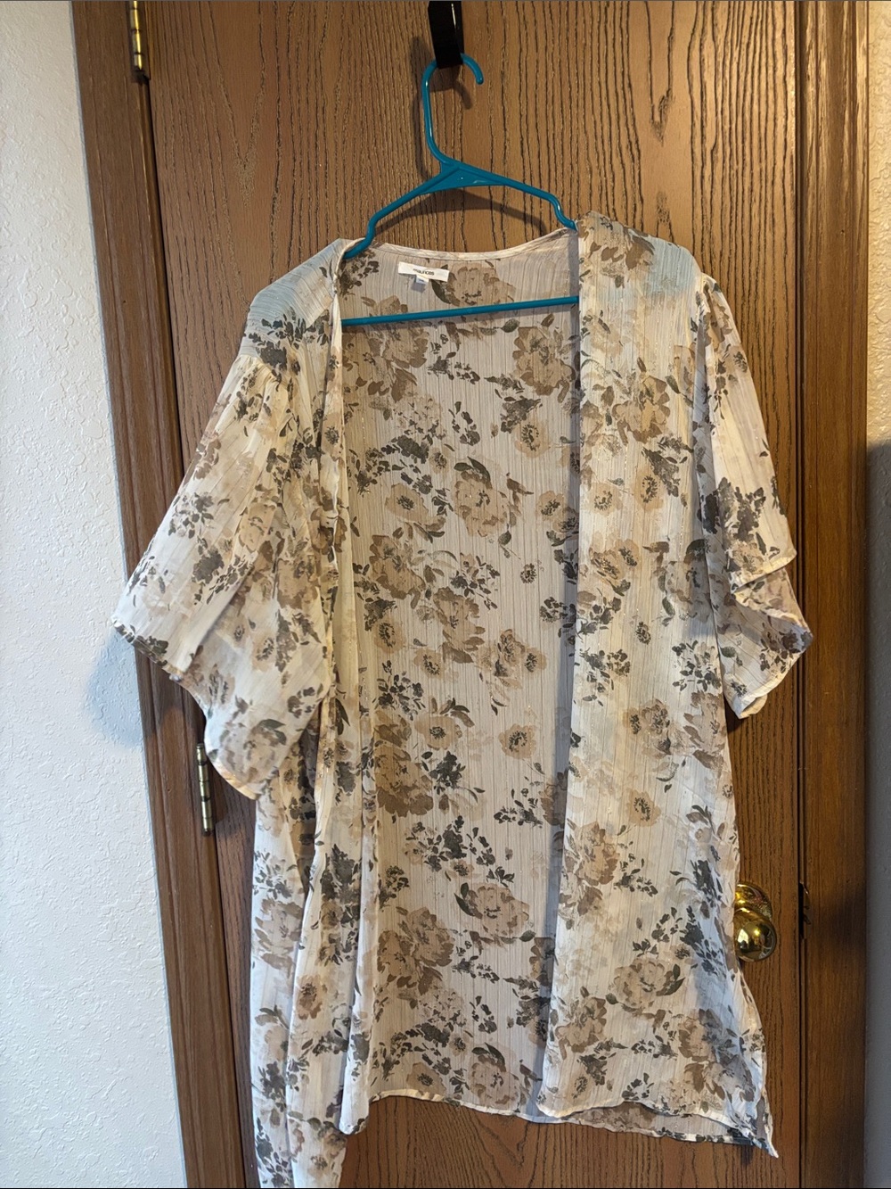 Maurices Sheer Floral Kimono in Beige and Cream